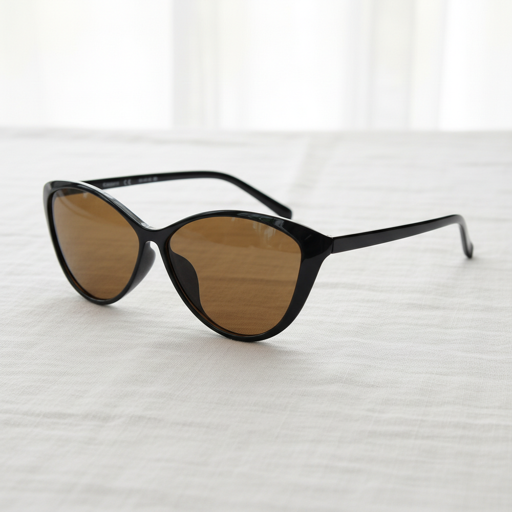 Carol Brown Tinted Lens Sunglasses - Glossy black Cat-eye TR90 Frame