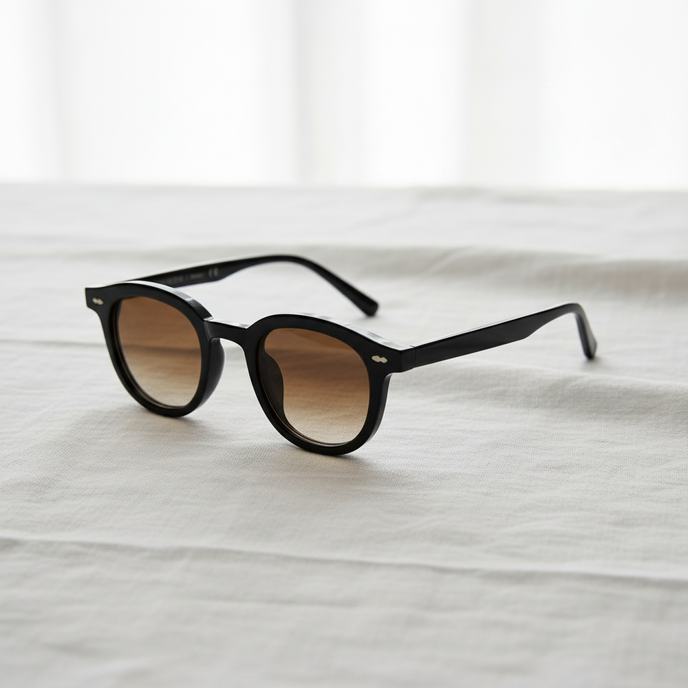 Joyce Brown Gradient Lens Sunglasses - Black Oval TR90 Frame